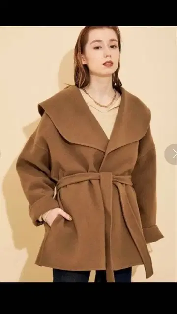 로페 MADEMOISELLE ROPE' 하프 길이 숄카라 리버 코트