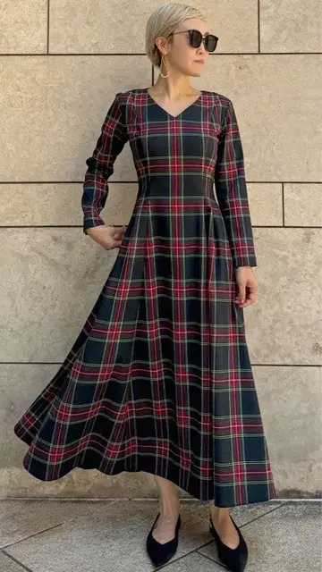 택 포함 미사용 새상품 JENNE V넥 타탄 체크 원피스 S 사이즈