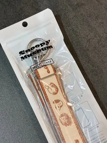 스누피 뮤지엄 한정판 멀티 스트랩 L 50sGANG