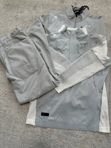 오클리 그레이 자켓과 팬츠 세트 사이즈 확인 필수!