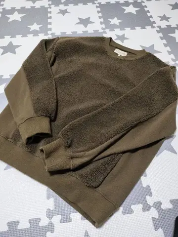 다퍼 오브 세인트 조지 맨투맨 보아 절개 L