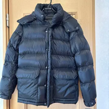 유니클로 블랙 후드 부착 다운 자켓