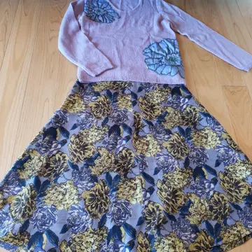 알파카 니트 꽃무늬 스커트