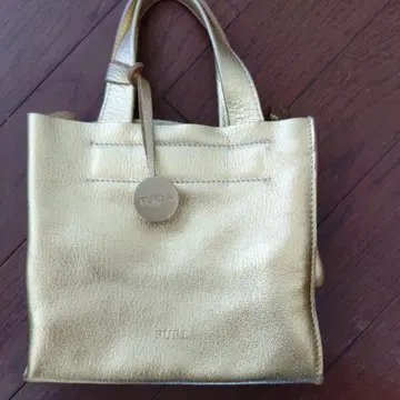 FURLA 골드 가죽 토트백