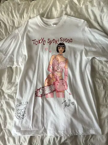 도쿄 초기 충동 사인 포함 T셔츠