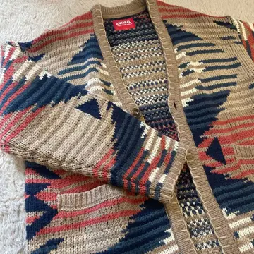 ARTISAL 기하학 패턴 가디건