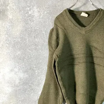 GILLES 니트 스웨터 긴팔 카키 무지 V넥 로우 게이지