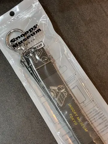 스누피 뮤지엄 한정판 멀티 스트랩 L SN&DogHouse