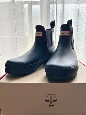헌터 네이비 첼시 부츠
