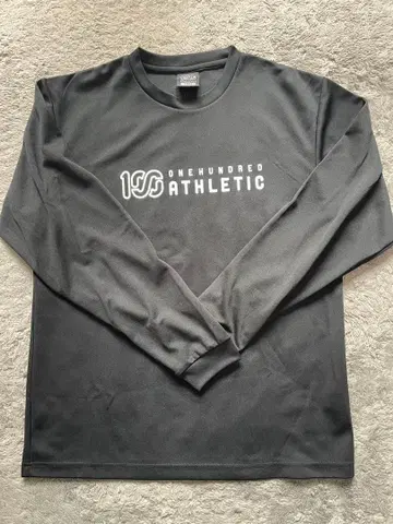 ONE HUNDRED ATHLETIC 블랙 롱 슬리브 T셔츠 L