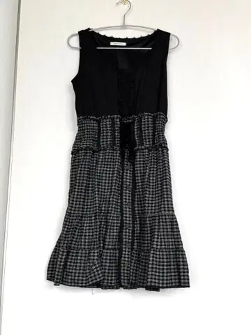 axes femme 원피스 M 사이즈