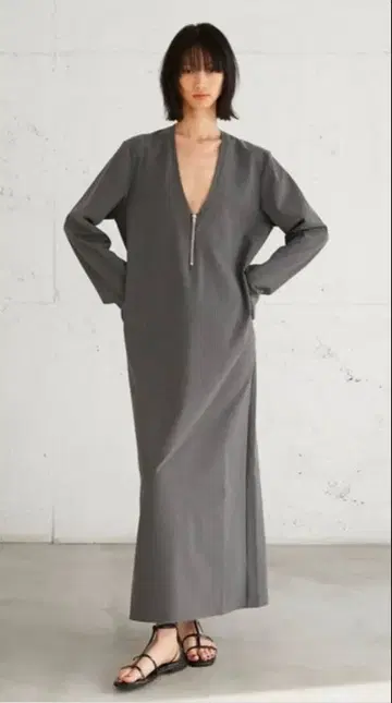 LA PEAU DE GEM 롱 원피스