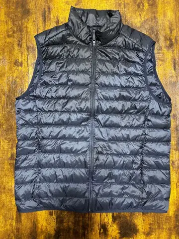 [ 사이즈 XL ] 유니클로 울트라 라이트 다운 베스트