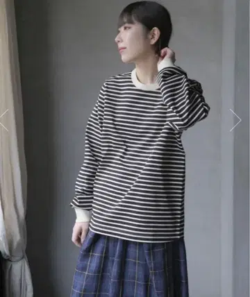 미사용 새상품 아틀리에 나루세 코튼 보더 티셔츠 긴팔