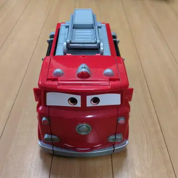 토미카 카즈 레스큐 고고! 긴급 변신! 레드