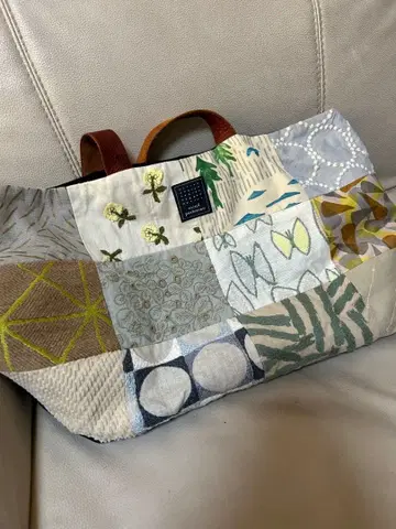 미나 페르호넨 피스 백