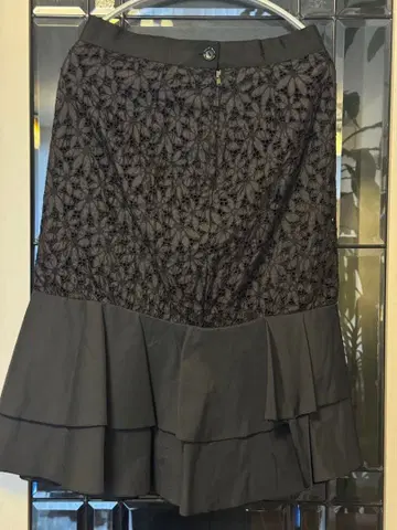 [ 새상품급 ] 레이스 플레어 미디 스커트