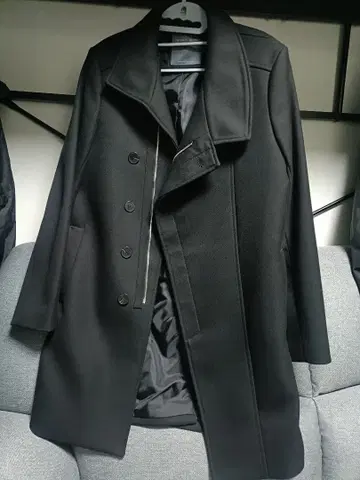 ZARA MAN 블랙 체스터 코트