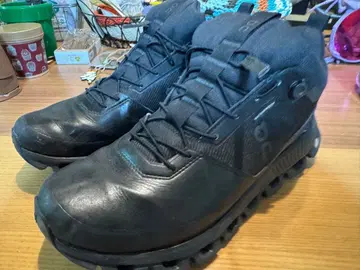 On 블랙 스니커즈 방수 26