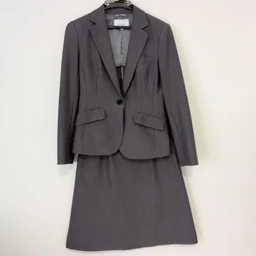 그레이 스트라이프 스커트 수트