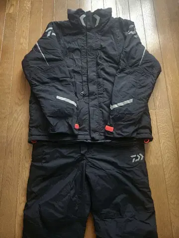 DAIWA 윈터 수트 상하의 세트 XL