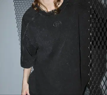 [ 새상품/SWAGVIBE ] 크루넥 원포인트 반팔 T 블랙 M 사이즈