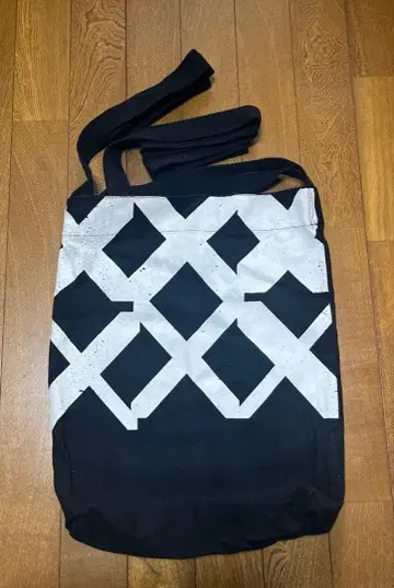 Rough 'xxxxxx' 토트백 라프스트