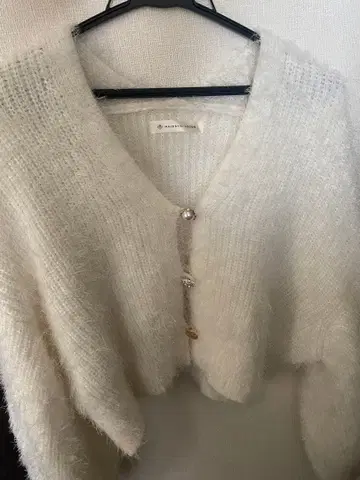 MAJESTIC LEGON 복슬복슬 화이트 가디건