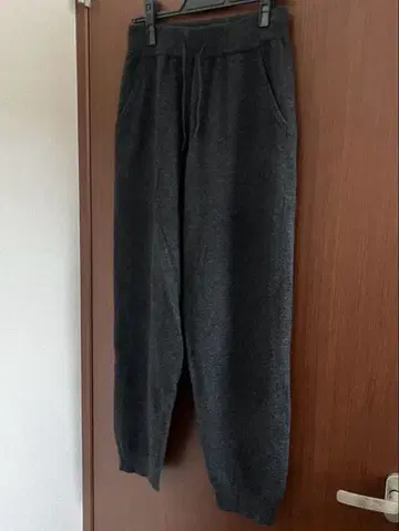 markaware text 100% 캐시미어 니트 팬츠 다크 그레이