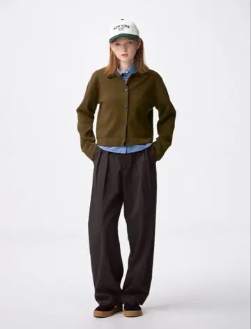 GU 치노 배럴 레그 턱 팬츠 M 사이즈