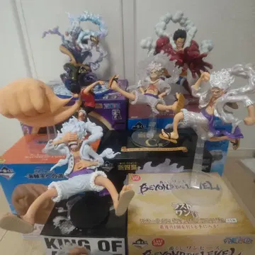 루피 피규어 세트 전부 개봉품입니다.