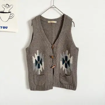 크로커다일 니트 베스트 오르테가 무늬 부드러운 브라운 린넨 원 포인트