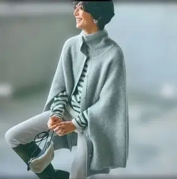 ETRE TOKYO 슬릿 니트 판초 그레이