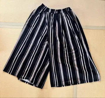 스트라이프 패턴 와이드 팬츠 (가우초 팬츠)