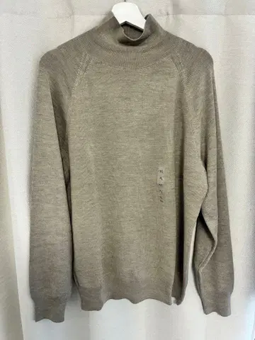 UNIQLO U 하이넥 스웨터