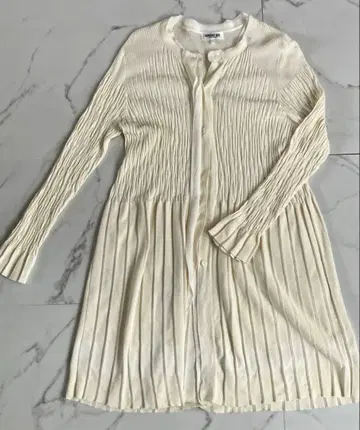 히로코비스 HIROKOBIS 롱 플리츠 가디건 베이지