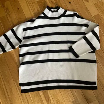 Chou Chou 셀렉 보더 하이넥 니트 풀오버