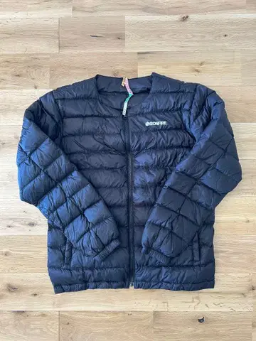 블랙 다운 자켓 BONFIRE XL