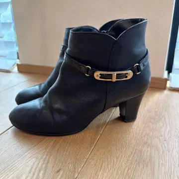 BARCLAY 버클레이 숏부츠