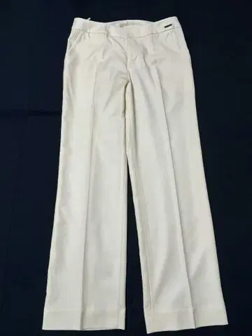 쿠레쥬 화이트 캐주얼 팬츠
