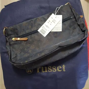 russet 네이비 숄더백 중형