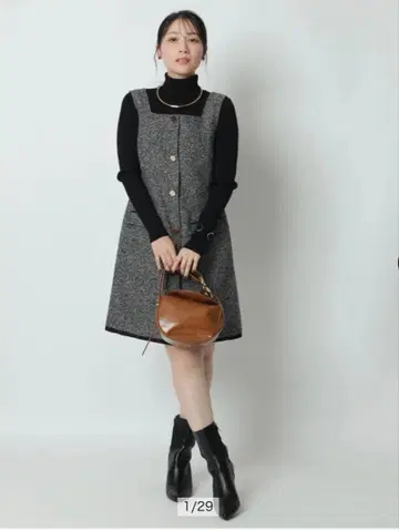 [새상품급] [Apuweiser-riche] 스퀘어 넥 미니 점프수트