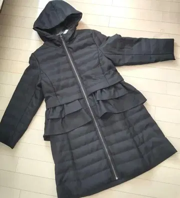 새상품 다운 코트 프릴 블랙