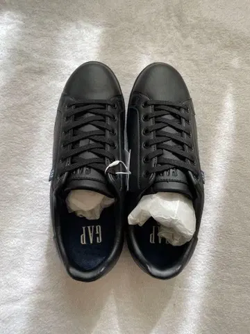 미사용 새상품 GAP 블랙 캐주얼 스니커즈