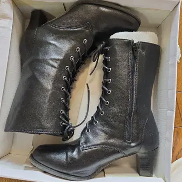 블랙 레이스업 롱 부츠 23.5cm