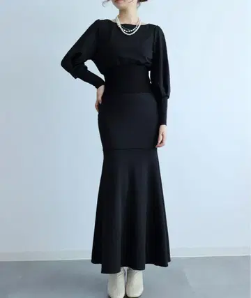 SAISON DE PAPILLON 허리 리브 절개 머메이드 원피스