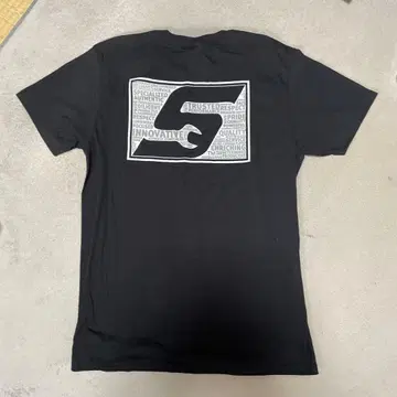 스냅온 블랙 M 사이즈 티셔츠