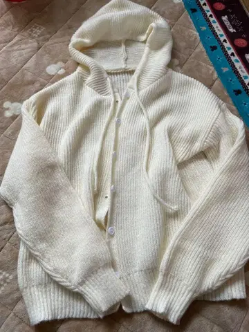 화이트 후디 가디건 M 사이즈