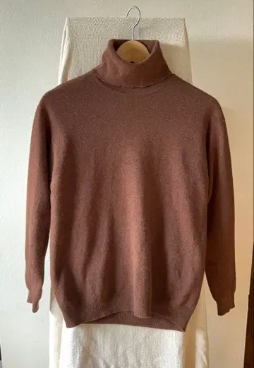 William Lockie 최고급 지롱 램스울 터틀넥