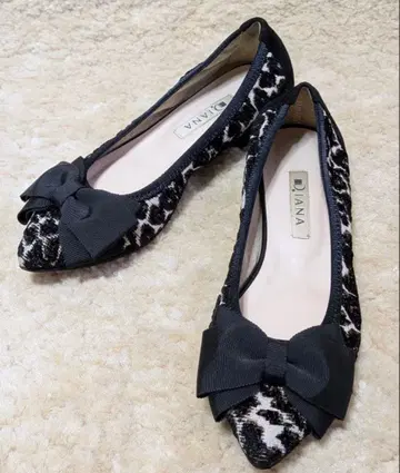 [ 새상품급 ] Diana 레오파드 무늬 플랫슈즈 22cm